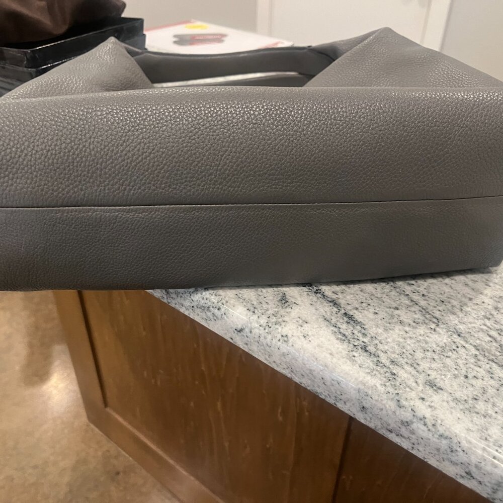 Kate Spade Purse - Picture 5 of 6
